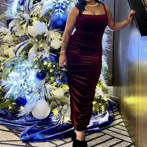 Zara Women's Burgundy and Red Dress